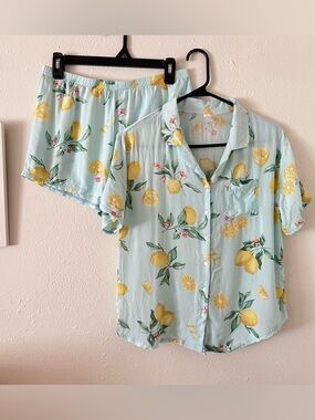 Flora by Flora Nikrooz pajamas set